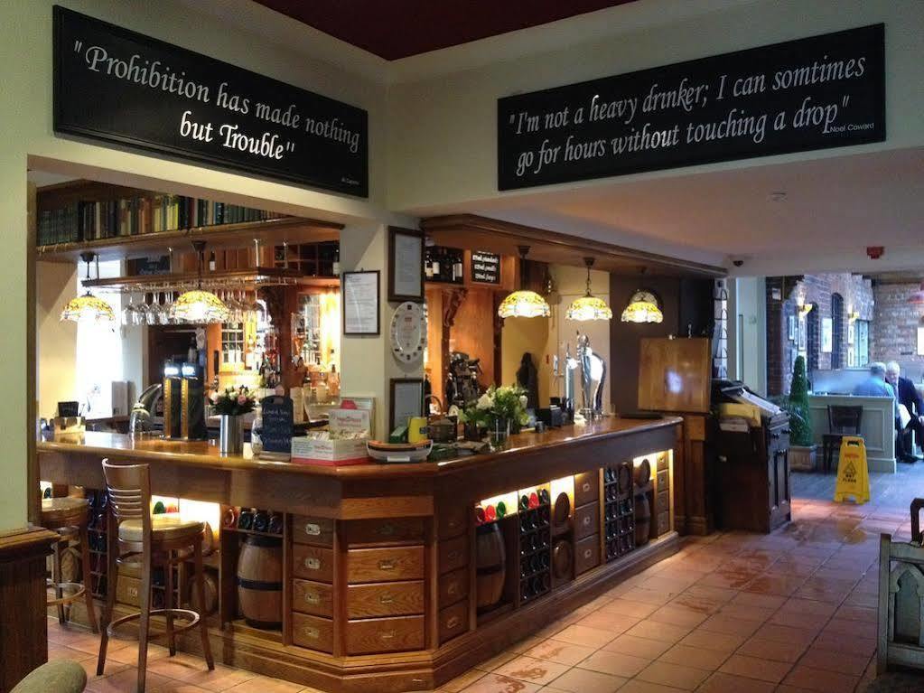 The Royal Oak, Kelsall Exterior foto