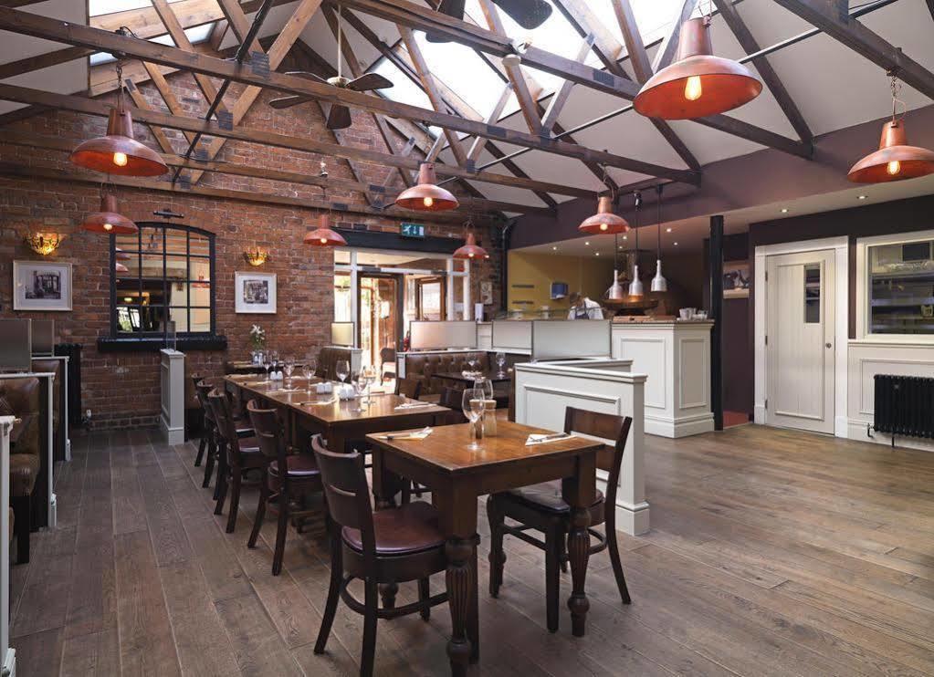 The Royal Oak, Kelsall Exterior foto